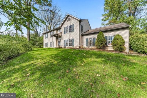 255 E Mattson Hollow Rd, COATESVILLE, PA, 19320-1162 | Card Image