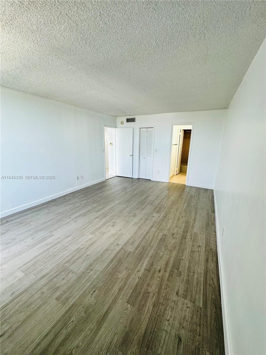 Residential in North Miami 4