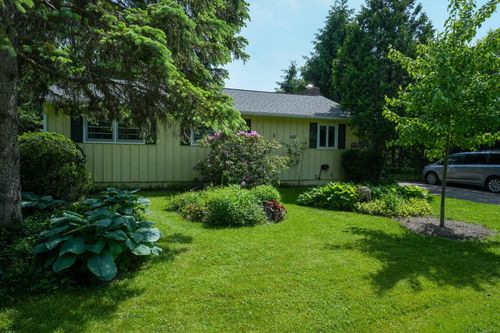 1 Deane St, South Burlington, VT, 05403-6304 | Card Image