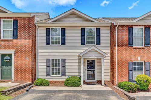 6825 Woodcreeper Dr, Roanoke, VA, 24019-3817 | Card Image