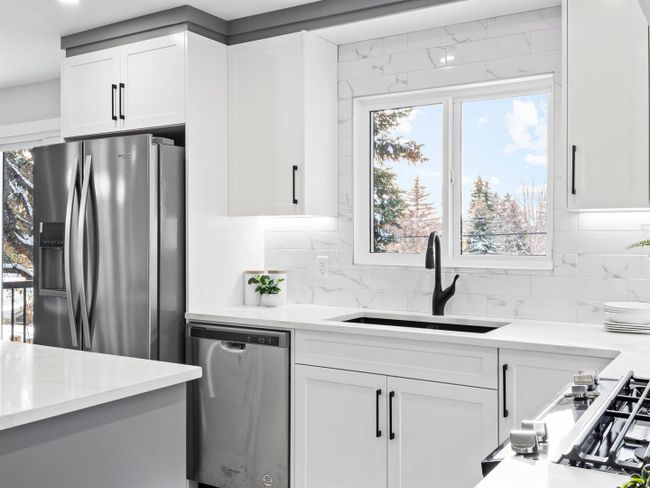 2731 Conrad Dr Nw, House detached with 5 bedrooms, 3 bathrooms and 2 parking in Calgary AB | Image 19