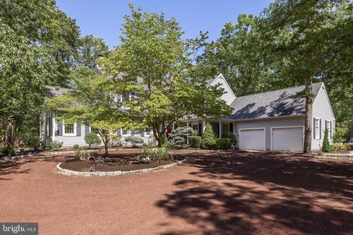 555 Mckendimen Rd, MEDFORD, NJ, 08055-9774 | Card Image