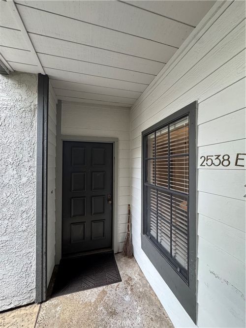 unit-e-2538 W Macarthur Blvd, Santa Ana, CA, 92704-7115 | Card Image