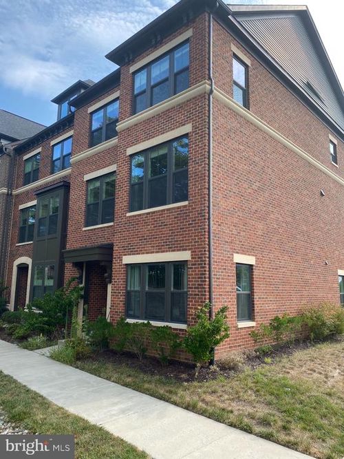 22367 Trailview Crossing Ter, ASHBURN, VA, 20148-7371 | Card Image