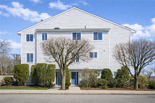 645 Johnston Terrace, Staten Island, NY, 10309 | Card Image