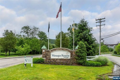 10416 Warrens Way, Wanaque, NJ, 07465-1643 | Card Image