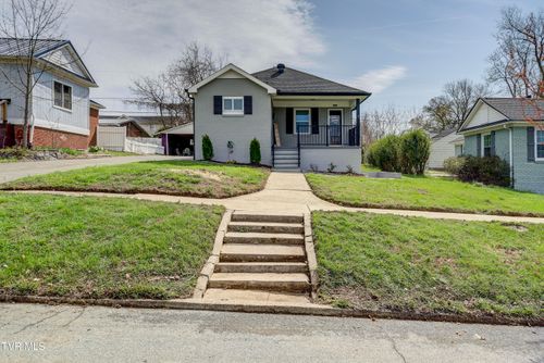 809 Birch St, Kingsport, TN, 37664-2403 | Card Image