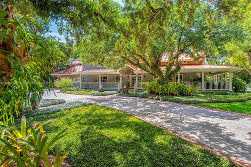 5400 Kerwood Oaks Dr, Coral Gables, FL, 33156-2143 | Card Image