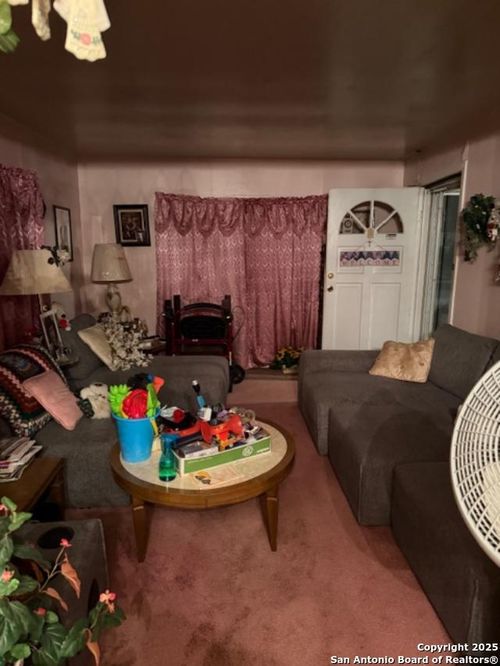 310 W Southcross Blvd, San Antonio, TX, 78221-1156 | Card Image