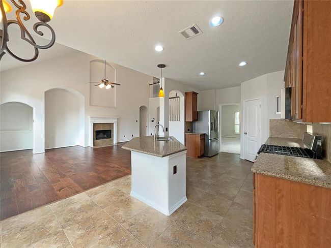 3306 Cactus Heights Ln, House other with 4 bedrooms, 4 bathrooms and 2 parking in Pearland TX | Image 14