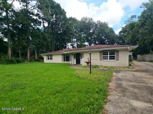 127 Plantation Dr, New Iberia, LA, 70563-2217 | Card Image
