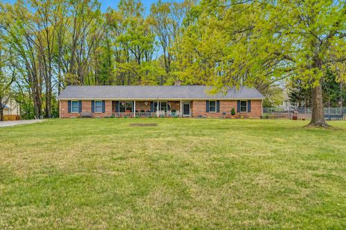 8102 Otterview Dr, Roanoke, VA, 24019 | Card Image