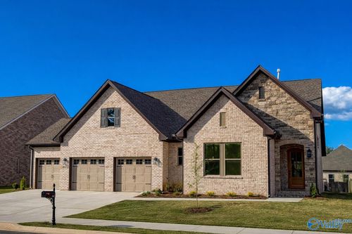 2112 Bloomfell Bnd Sw, Huntsville, AL, 35802-3181 | Card Image