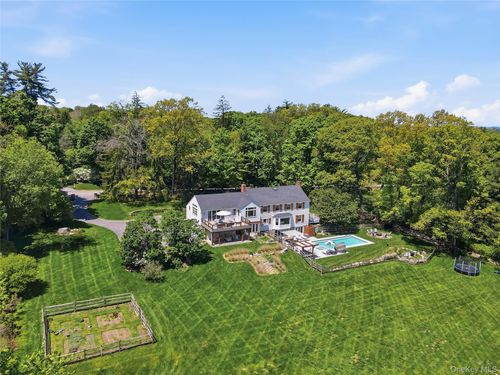 90 Springhurst Rd, Bedford Hills, NY, 10507-2215 | Card Image