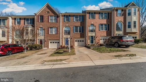 3996 Bali Ct, WOODBRIDGE, VA, 22192-7623 | Card Image