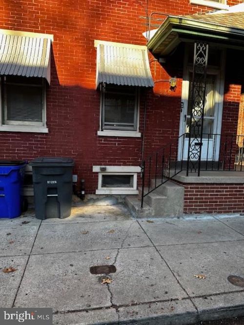 335 Chestnut St, POTTSTOWN, PA, 19464-5509 | Card Image