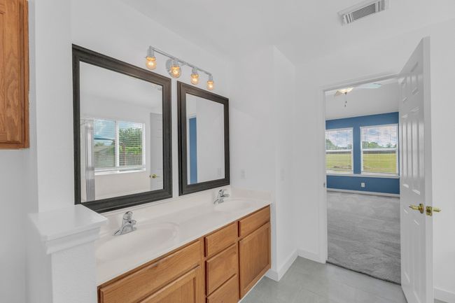 131 Martin Crossing Dr, House other with 3 bedrooms, 3 bathrooms and null parking in Cedar Creek TX | Image 15