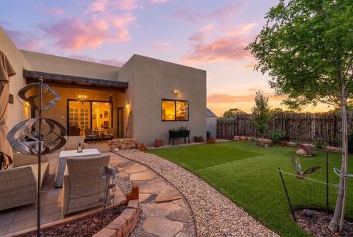 1 Flower Garland Rd, Santa Fe, NM, 87508-2122 | Card Image
