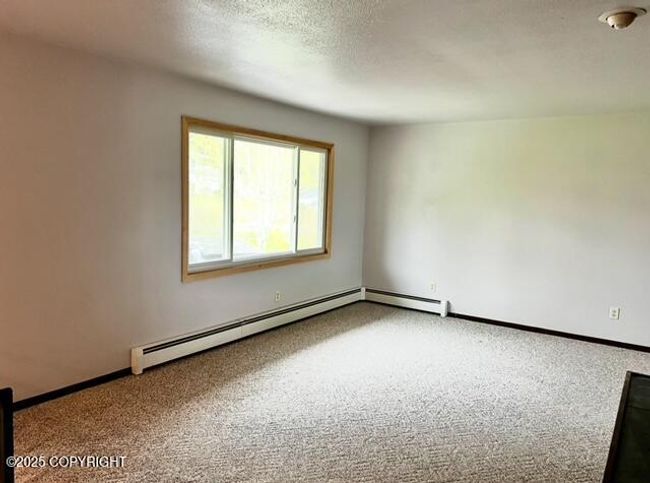 Living Room (4) | Image 10