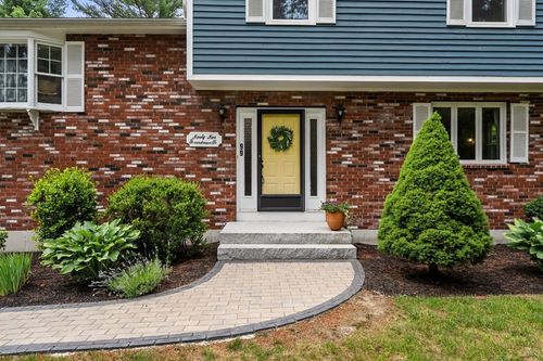 99 Boardman St, Norfolk, MA, 02056-1058 | Card Image