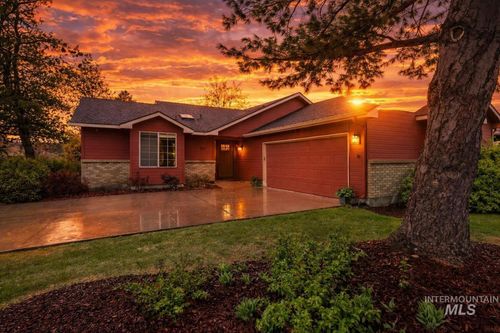 947 N Echohawk Way, Eagle, ID, 83616-5481 | Card Image
