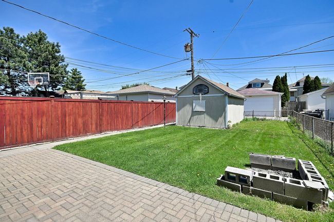 2827 N 77 Th Ct, House other with 3 bedrooms, 2 bathrooms and 1 parking in Elmwood Park IL | Image 35