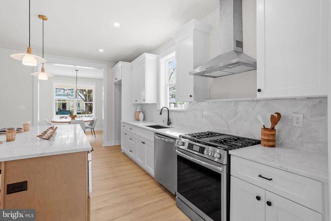 404 Midway, House other with 4 bedrooms, 3 bathrooms and null parking in RIVERTON NJ | Image 6