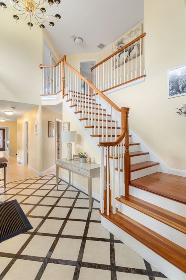 86 Hammond St, House other with 4 bedrooms, 4 bathrooms and 10 parking in Rowley MA | Image 5
