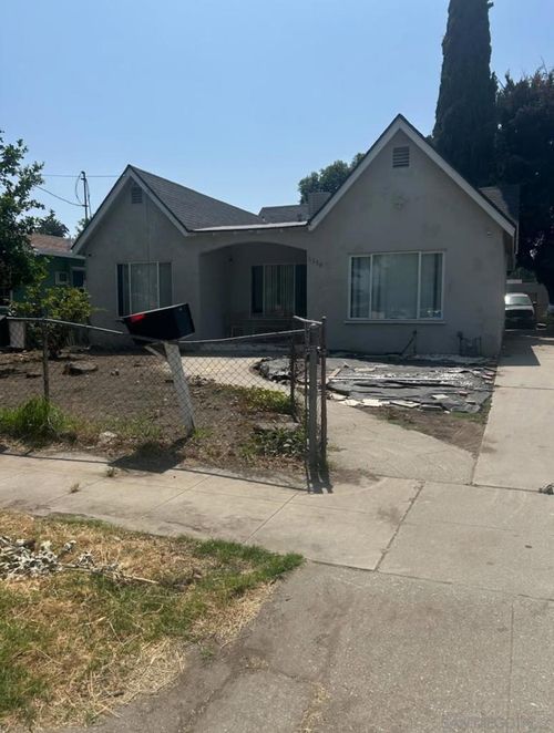 1158 Wall Ave, San Bernardino, CA, 92410-3722 | Card Image
