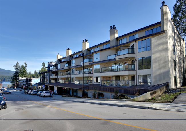 205 - 4323 Gallant Avenue, Condo with 2 bedrooms, 1 bathrooms and 1 parking in North Vancouver BC | Image 1