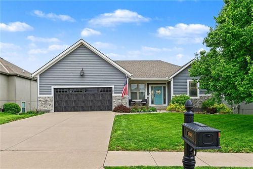 11408 Kimball Ave, Kansas City, KS, 66109-4442 | Card Image