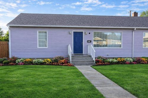 303/305 Bernard, Richland, WA, 99352 | Card Image