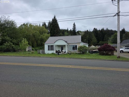 1305 Park Ave, Raymond, WA, 98577-1220 | Card Image