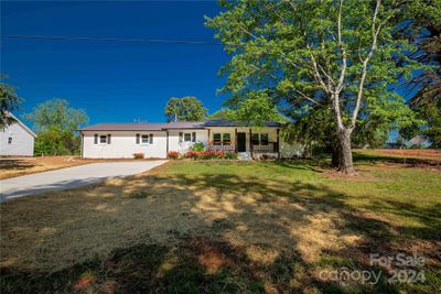 6057 Highway 97 Highway, House other with 3 bedrooms, 2 bathrooms and null parking in Hickory Grove SC | Image 2