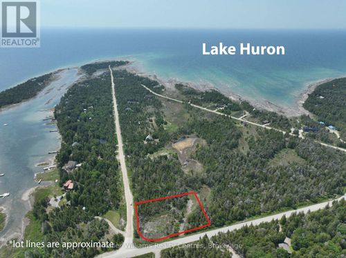1226 Dorcas Bay Rd, Tobermory, ON, N0H2R0 | Card Image