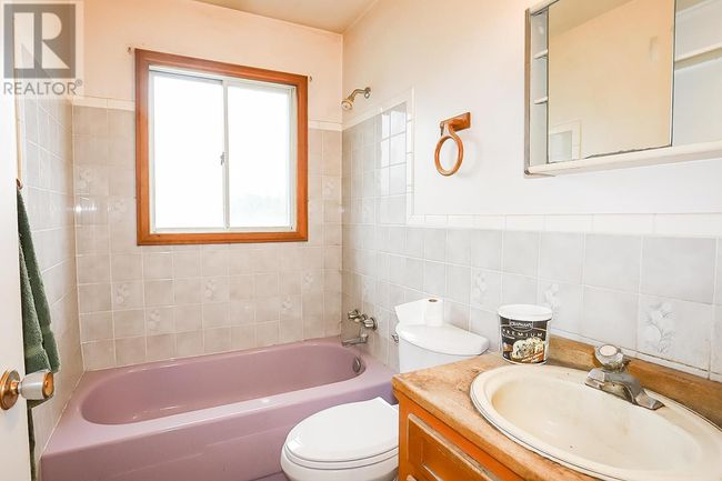 2277 D Line, Home with 2 bedrooms, 1 bathrooms and null parking in Richards Landing ON | Image 41