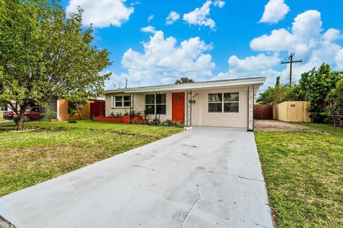 530 Ne 46th St, Oakland Park, FL, 33334-2337 | Card Image
