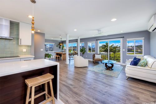 36-2755 Kalawao St, Honolulu, HI, 96822-1513 | Card Image