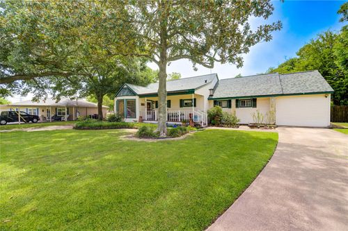 214 South St, Baytown, TX, 77520-3764 | Card Image