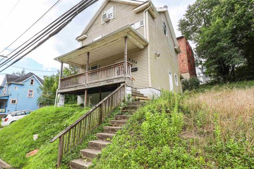 574 Pennsylvania Ave, Morgantown, WV, 26501-6194 | Card Image