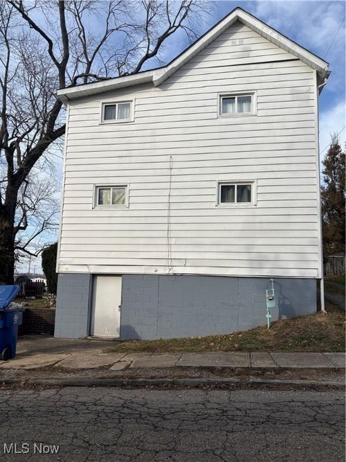 1109 Carlisle Ave, Cambridge, OH, 43725-2421 | Card Image