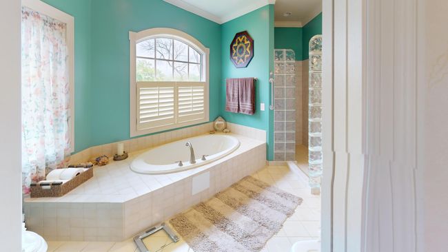 Primary bathroom | Image 18