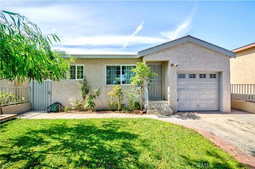 1431 E O St, Wilmington, CA, 90744-2136 | Card Image