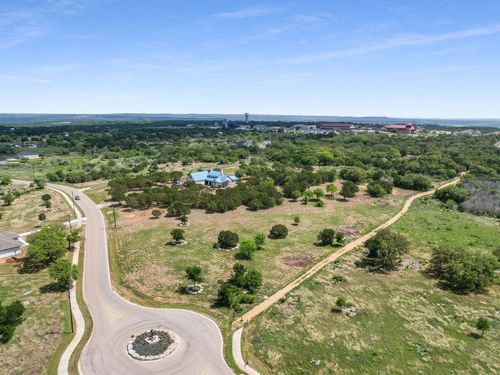 2201 Park View Dr, Marble Falls, TX, 78654-2082 | Card Image