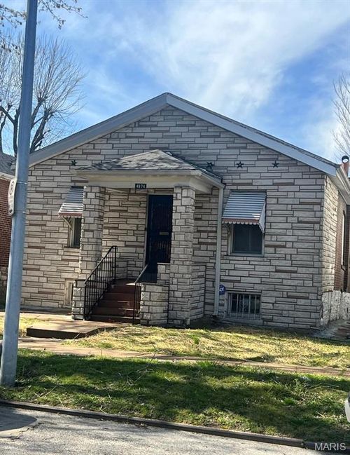 4874 Margaretta Ave, Saint Louis, MO, 63115-2153 | Card Image