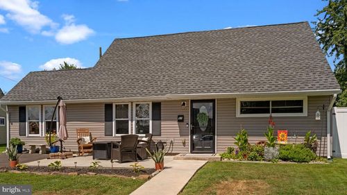 57 Island Rd, LEVITTOWN, PA, 19057-2319 | Card Image