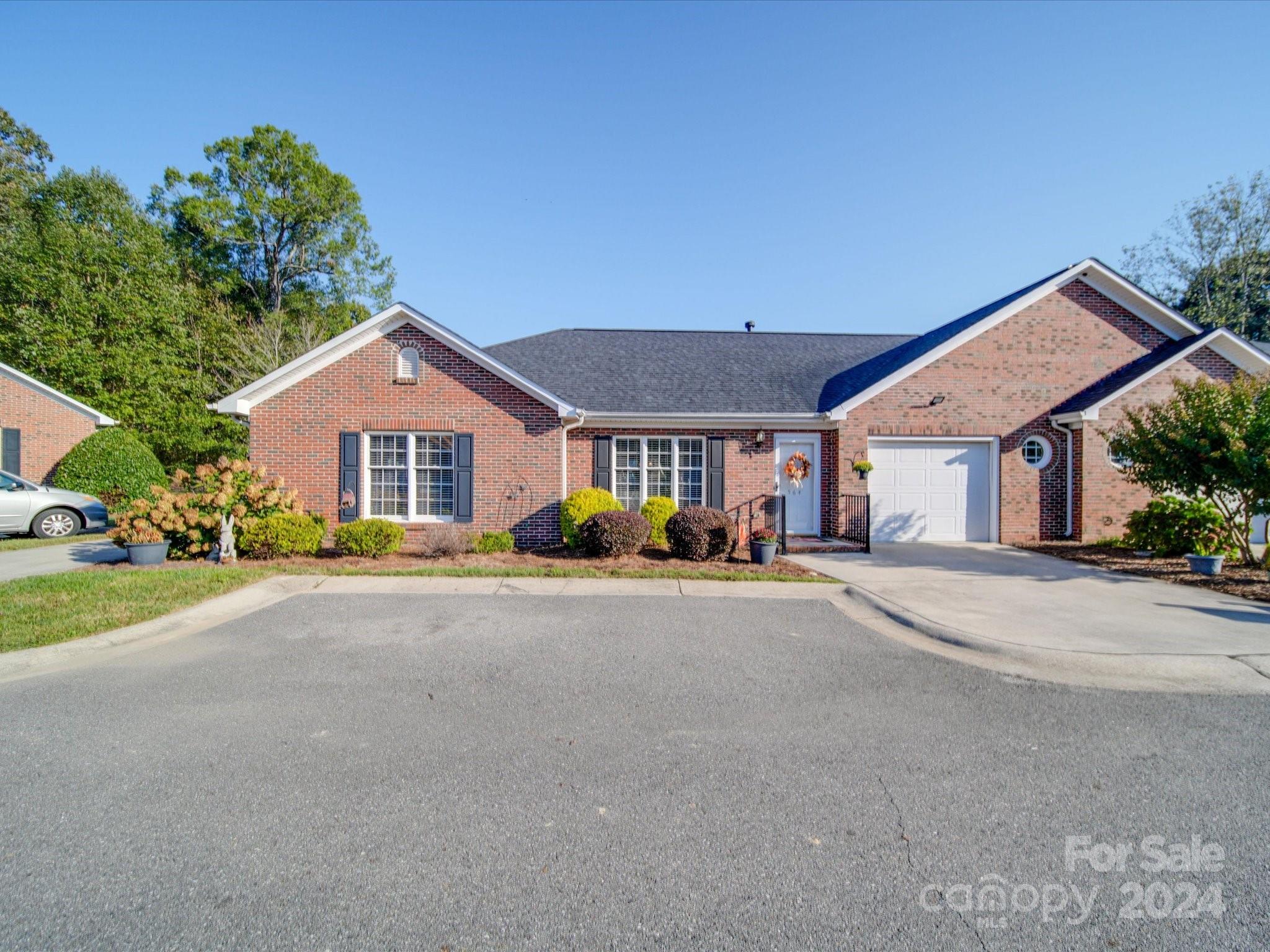 Royalty Ct, Gastonia, NC 28054