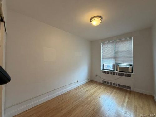 7t-6771 Yellowstone Blvd, Forest Hills, NY, 11375-7701 | Card Image