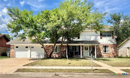 505 Yorkshire Ln, Victoria, TX, 77904-2241 | Card Image