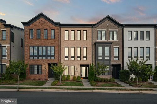 20396 Roslindale Dr, ASHBURN, VA, 20147-2557 | Card Image